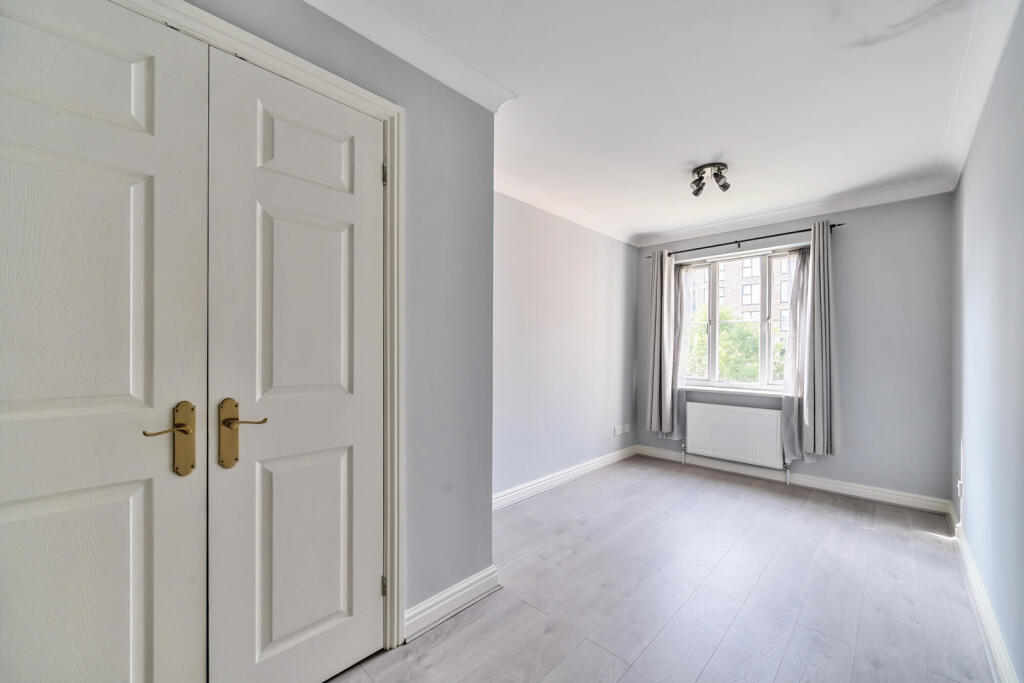 1332594-12-688b99...