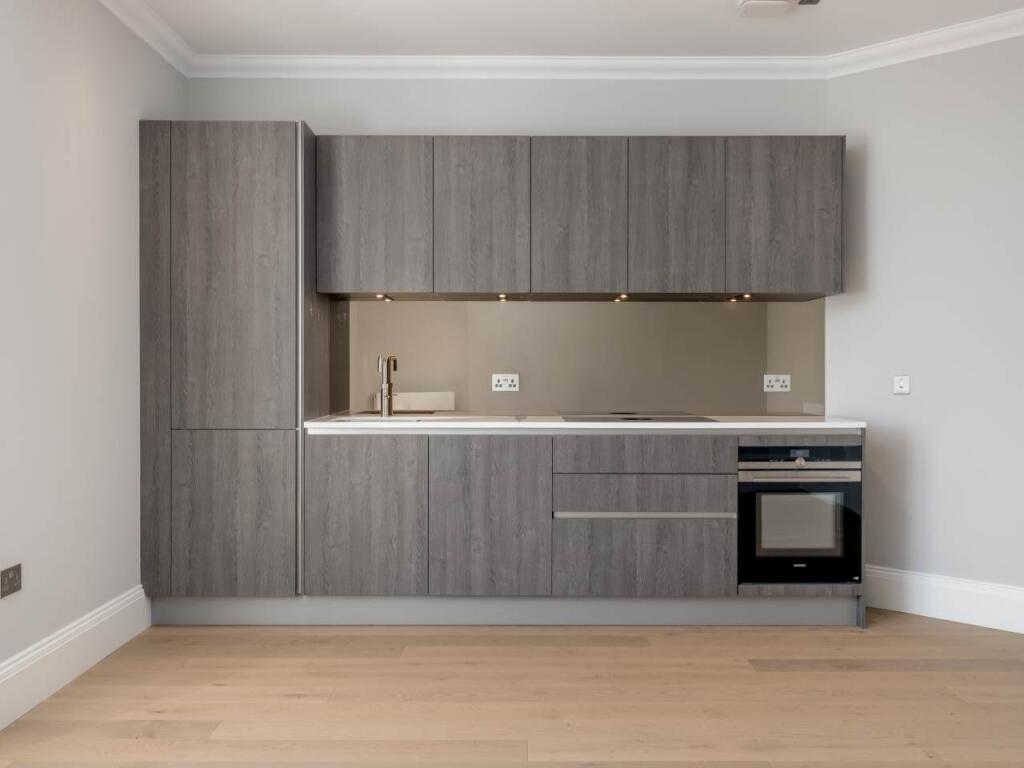 65260_MelvilleCres00