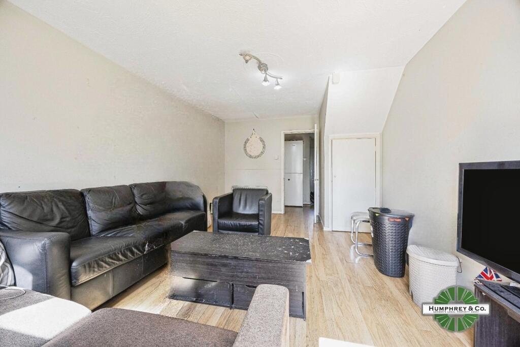 pbox-living_room-327158.jpg