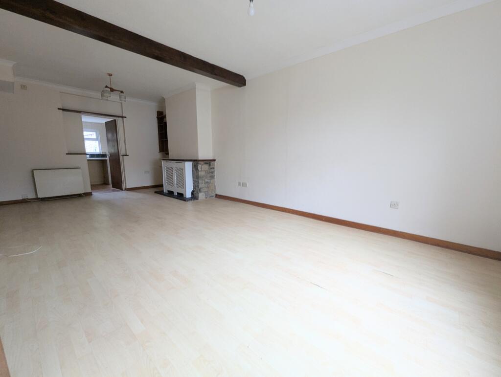 1000031524 T202508051437.jpg