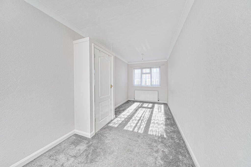 1359369-10-68d574...