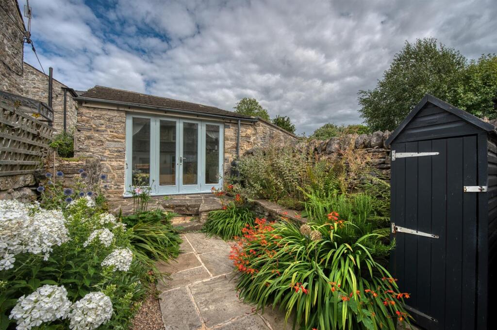 Saxton Mee Bobbin Cottage 0011.jpg