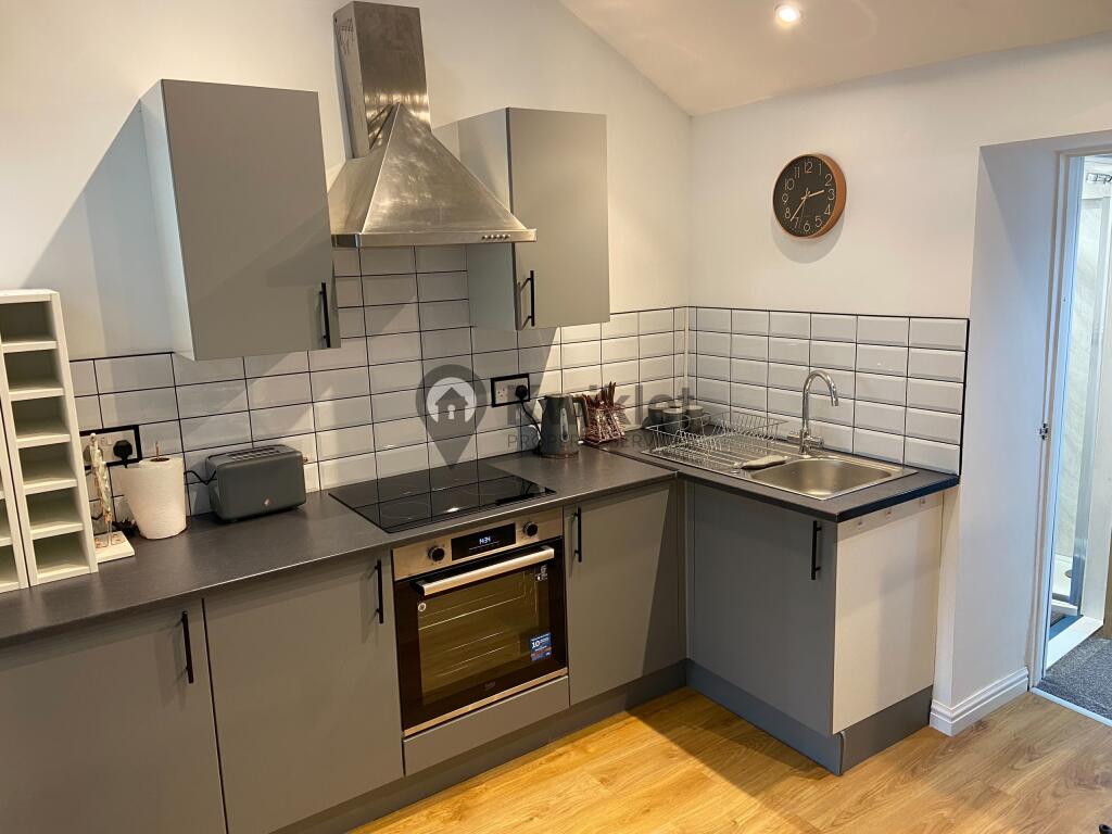 eZy Watermark_02-05-2025_01-02-41-9140pm.jpeg