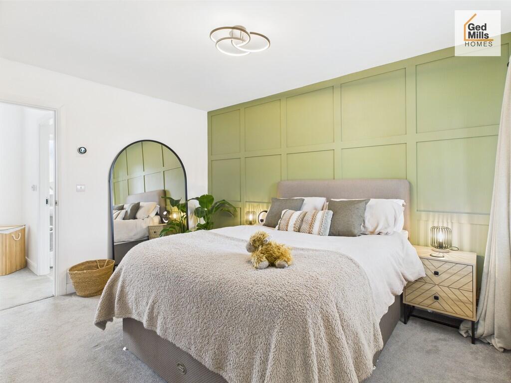 CAM04261G0-PR0055...