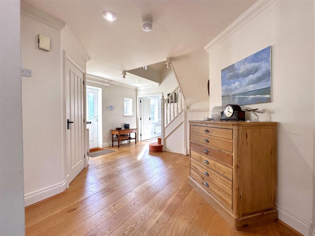 Inviting Reception Hall 187