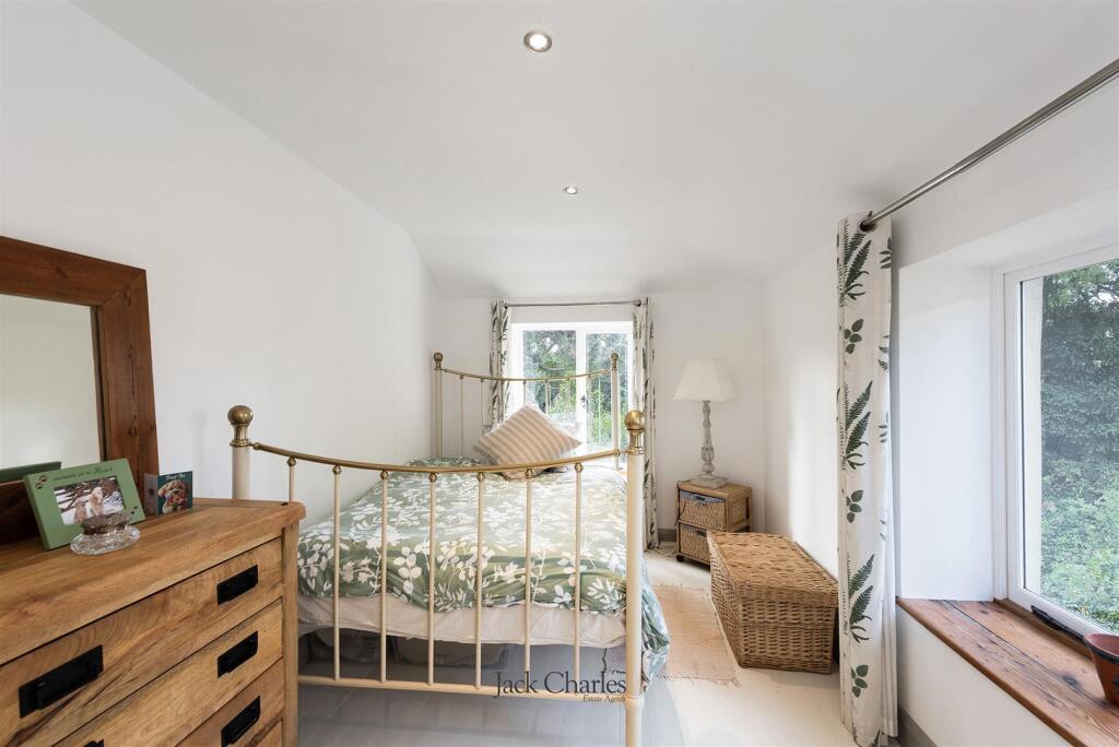 3 The Castle, TN11 0EG 016.jpg