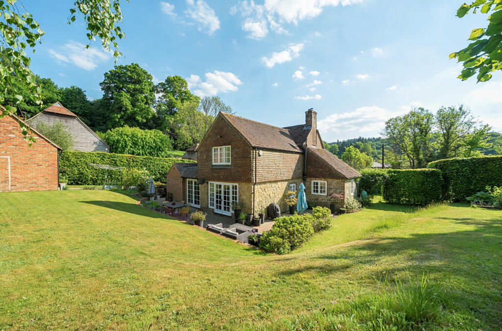 1289992-5-6824c52...