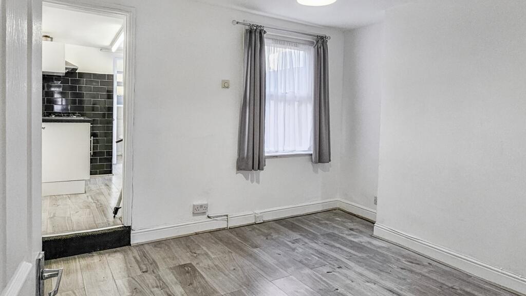 58 Wolseley Street, Reading, Berkshire, RG1 6AZ