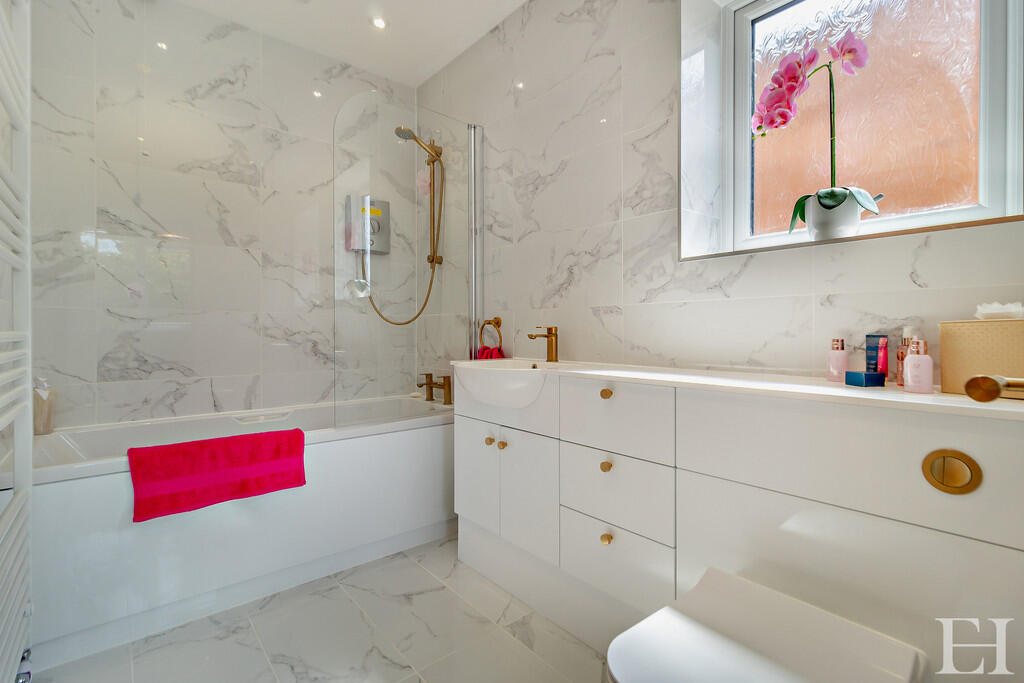 8614983-interiorW...