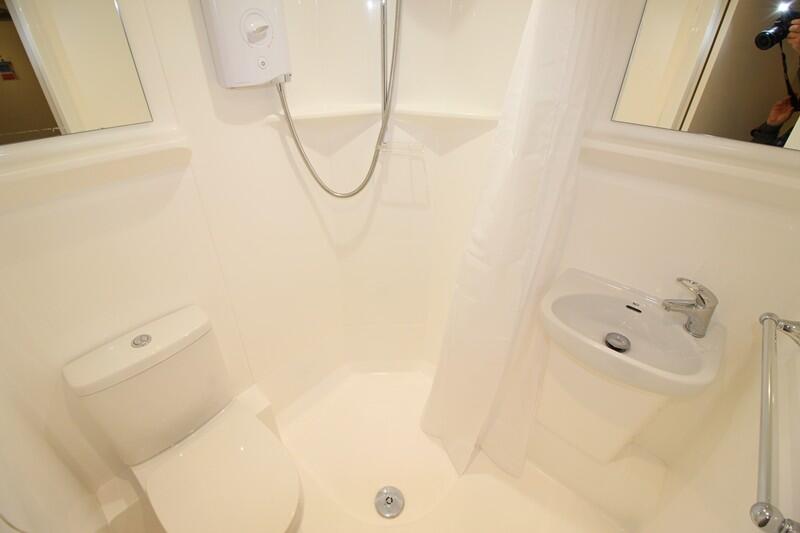 Bathroom Pod (1)
