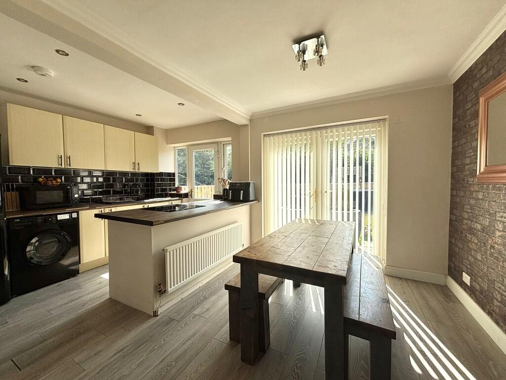 kitchen diner 5