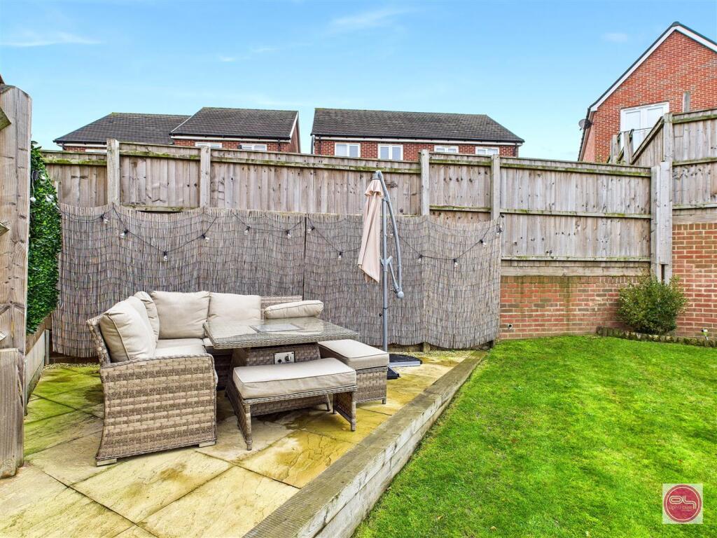 56 Drift Road, Castle Gresley (5).jpg