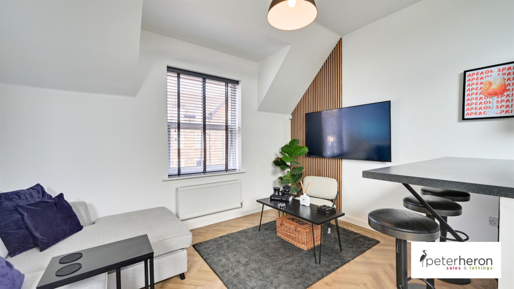 Open Plan Lounge and Kitchen