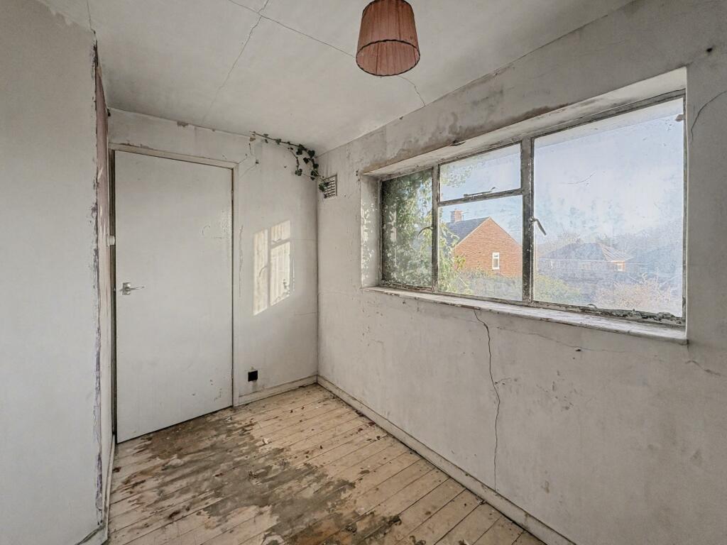 20251211033518 Bedroom-3-7 GXEfy T202512121256.jpg