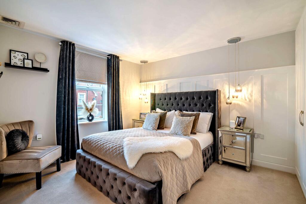 Main Bedroom
