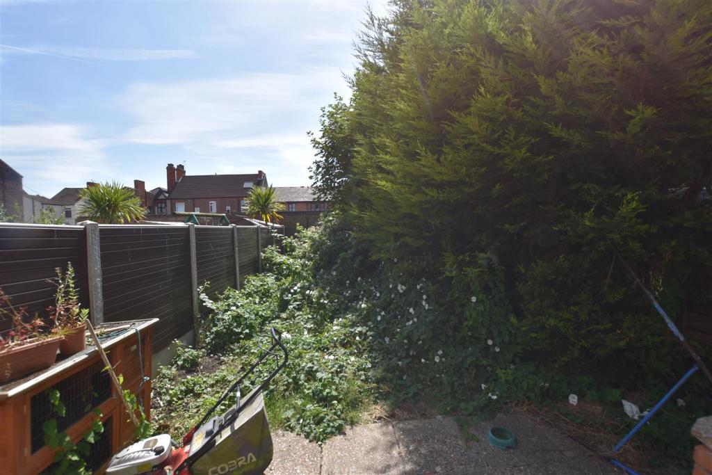 Garden Area.JPG