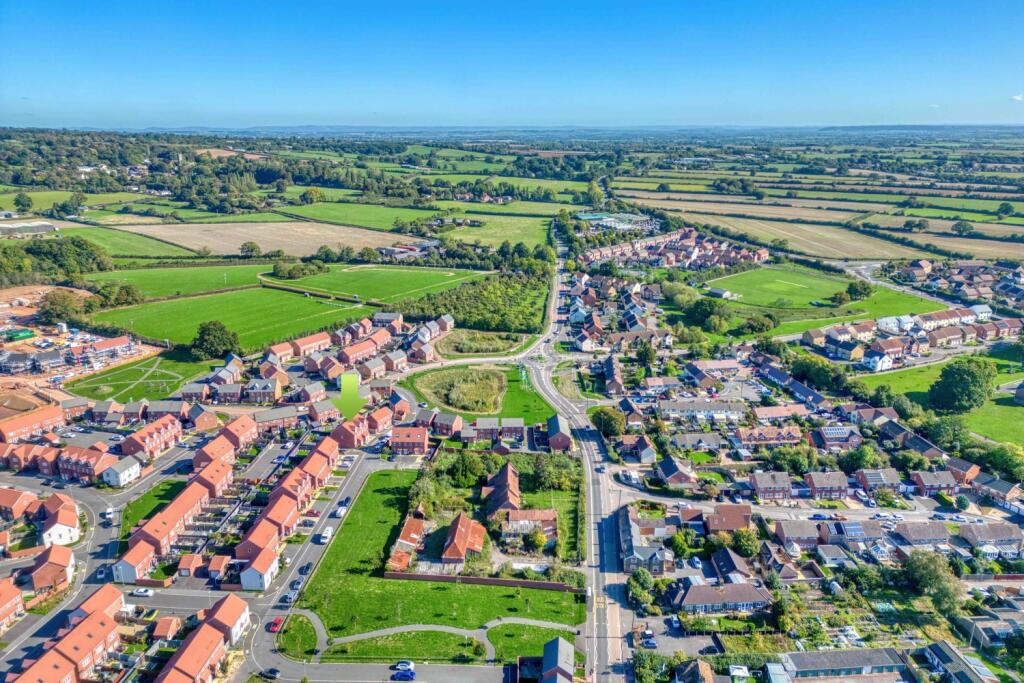 Ewemove Taunton Drones Richmond St (1)