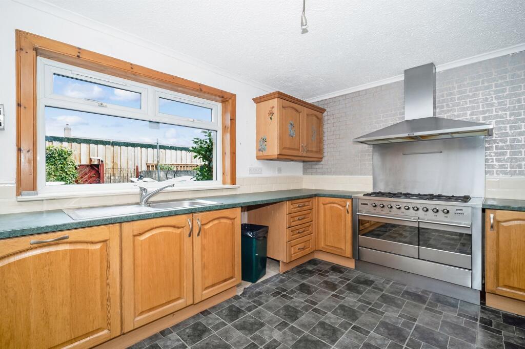 Kitchen.1