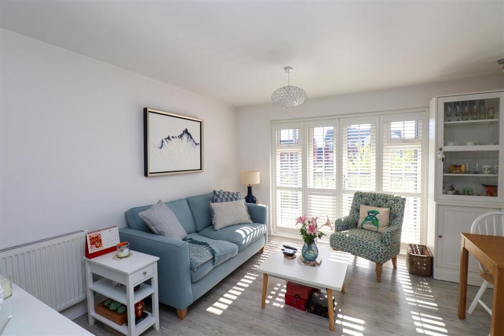 Open Plan Living/Dining/Kitchen