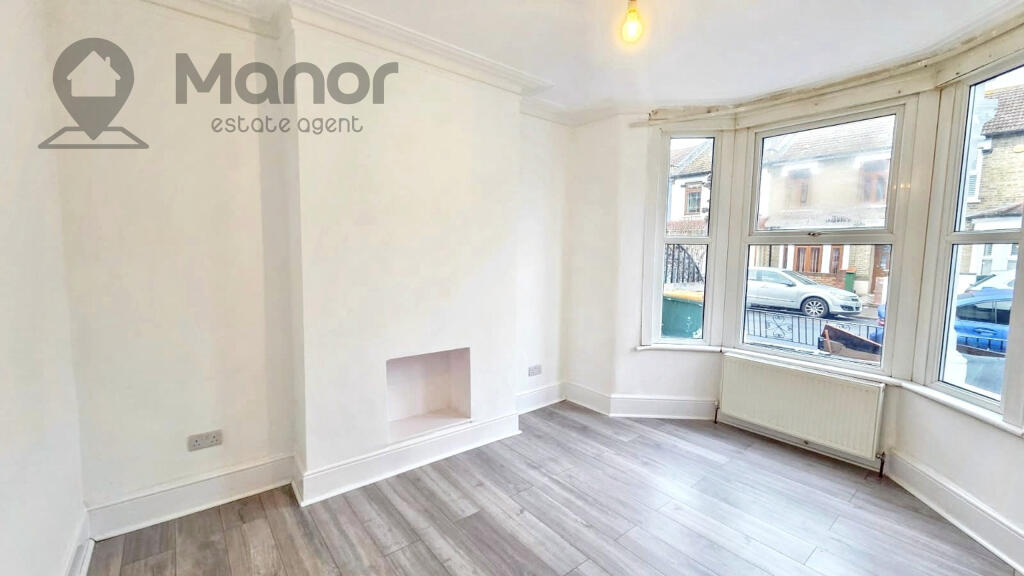 WhatsApp Image 2026-01-06 at 15.33.36