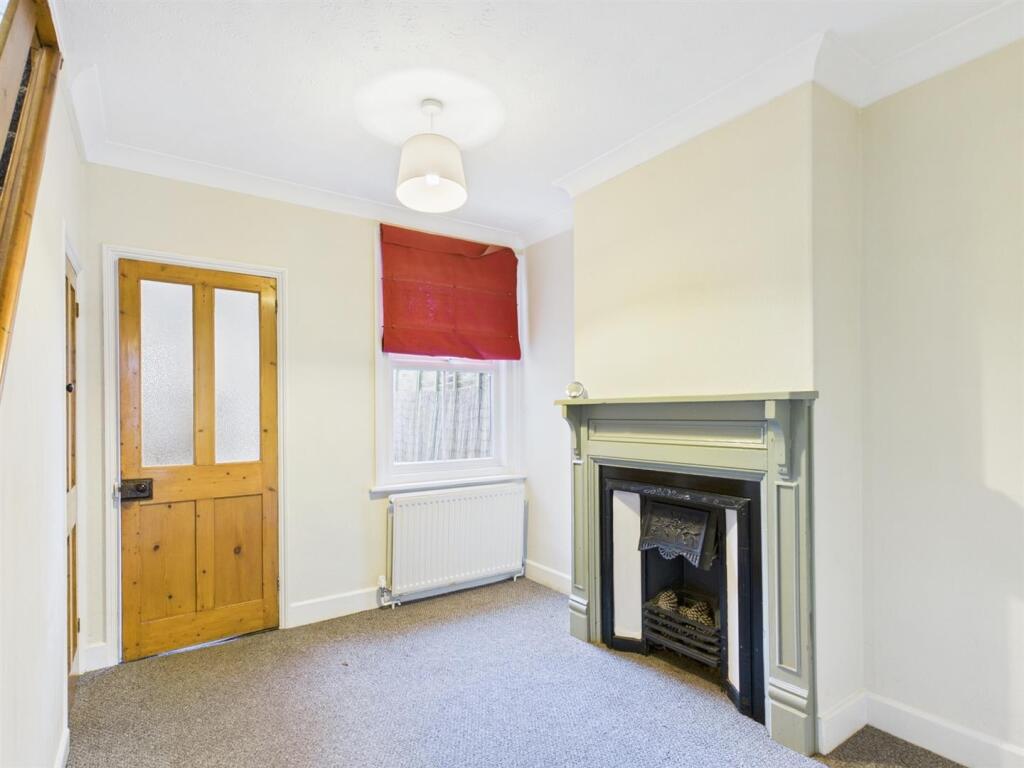 Dining Room: