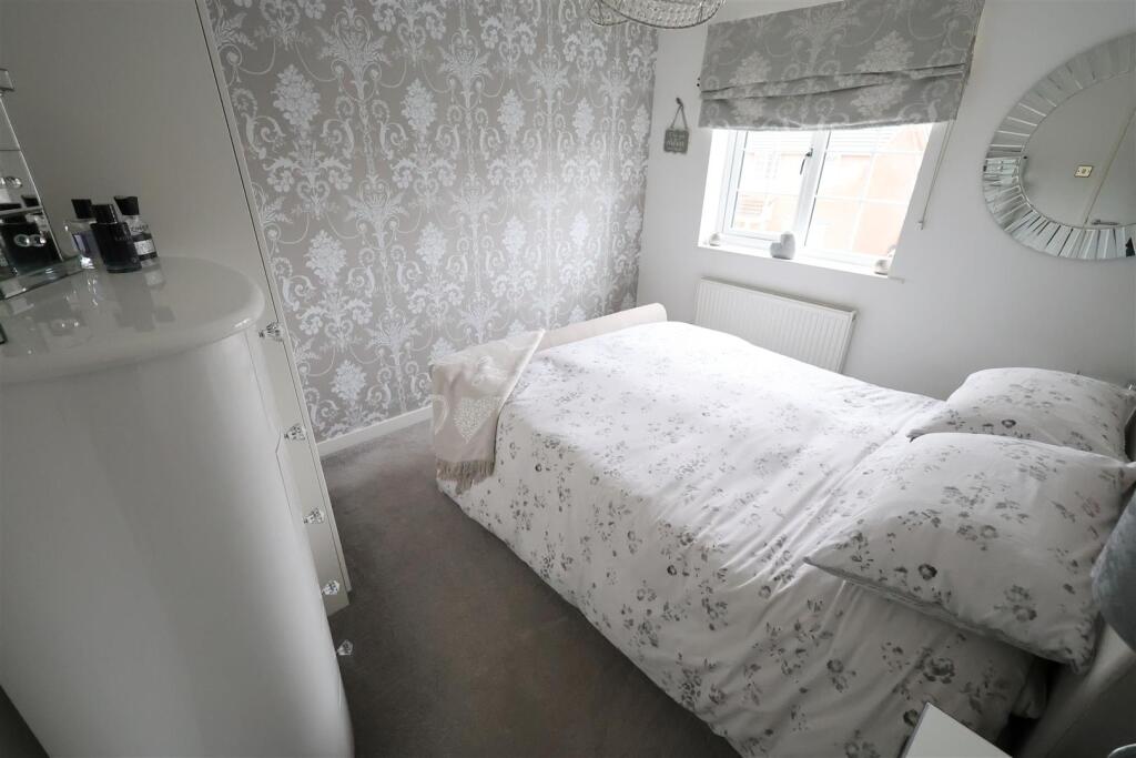 FC Bedroom 1ii.JPG