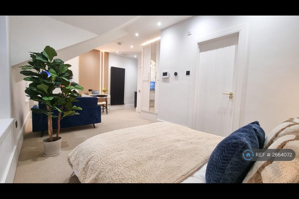 Room 4
