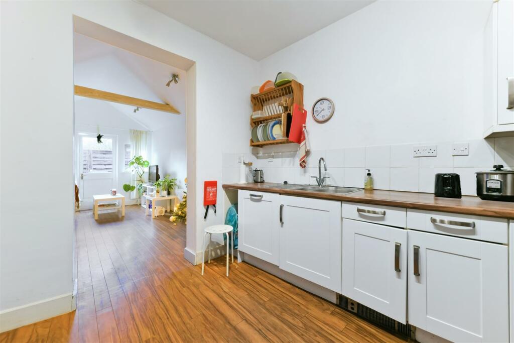 HIGH STREET, KITCHEN AND COMMUNALS- (2).jpg