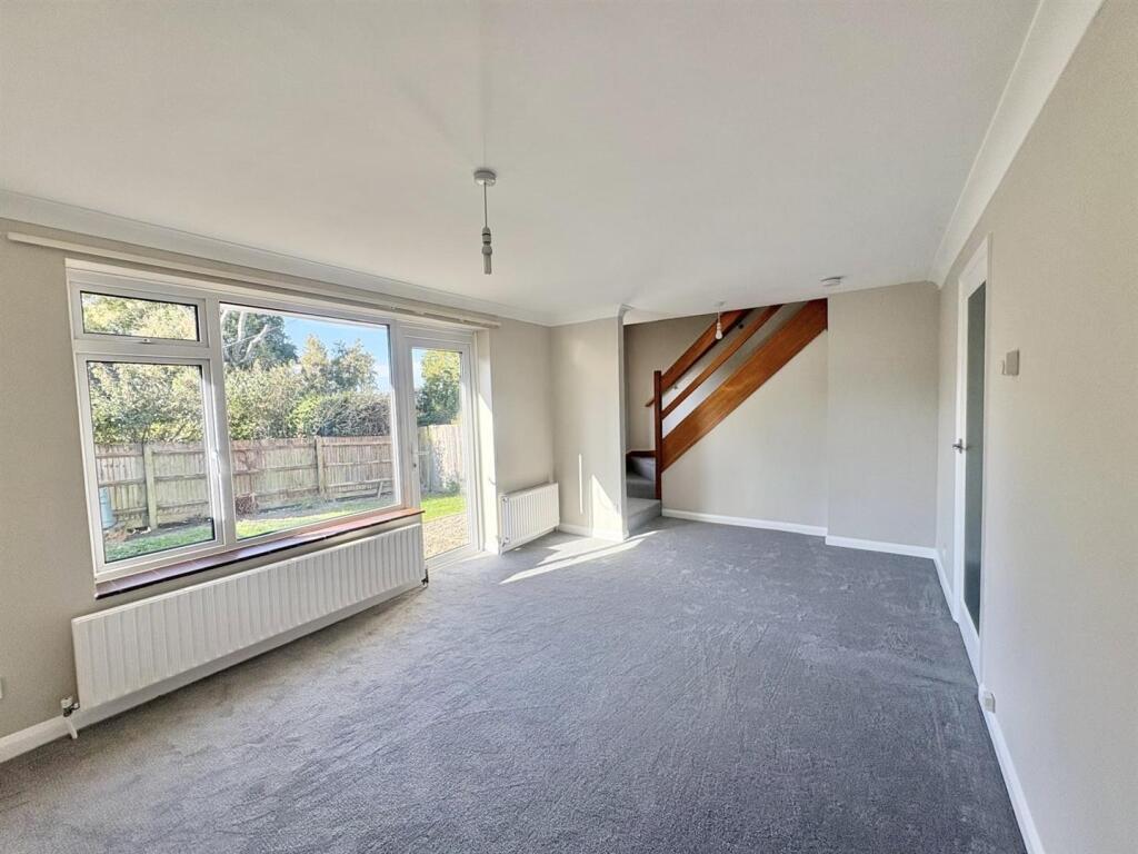 SITTING ROOM 2