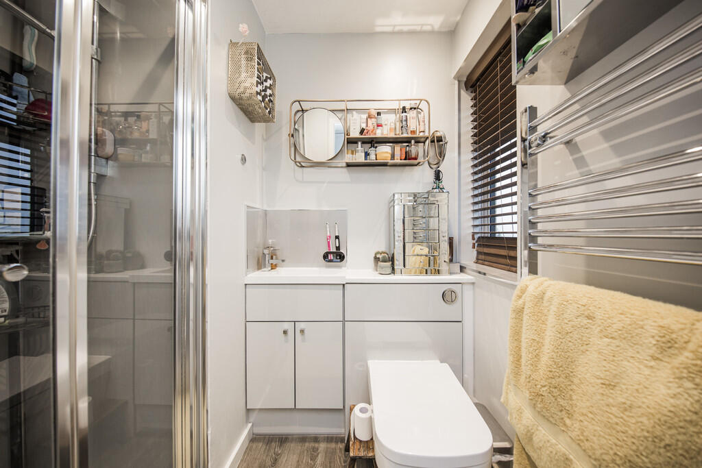 Ensuite