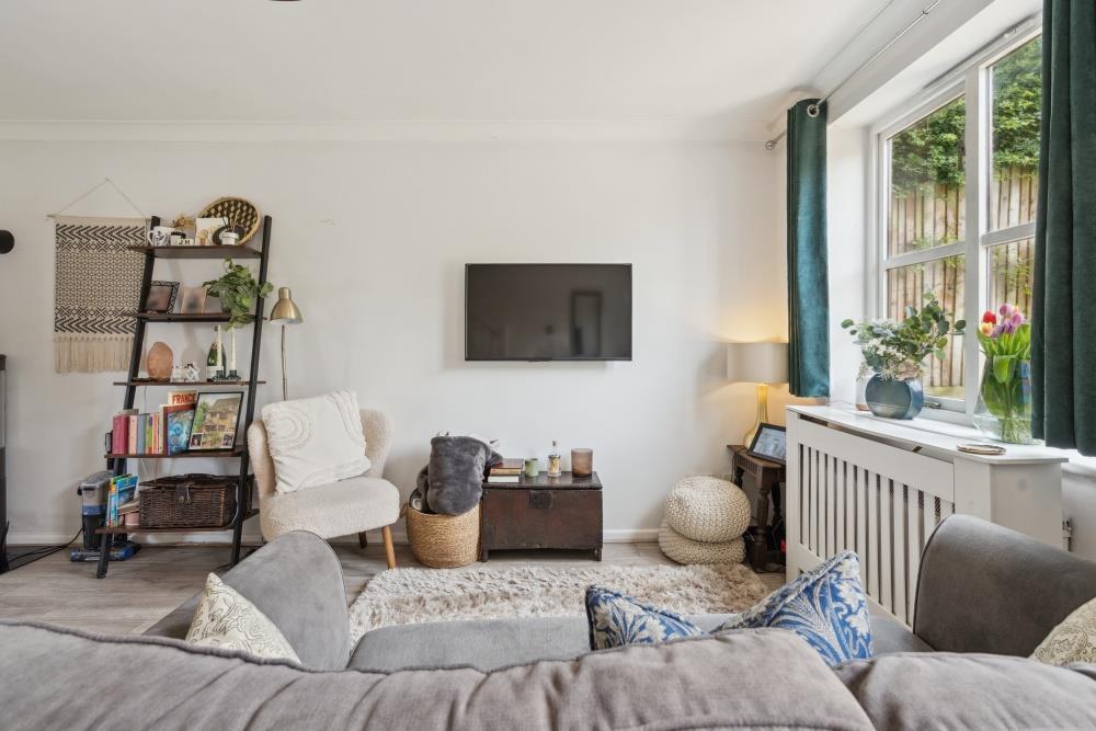 DSC03885 - 800px.jpg