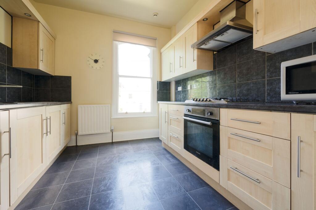KITCHENS AND RECEPTION ROOMS