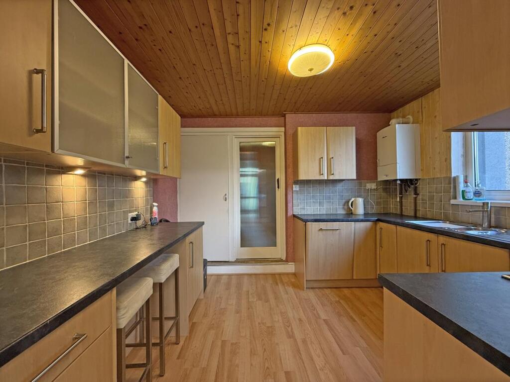 Pennycross Park Road 9 - Kitchen 2.jpg