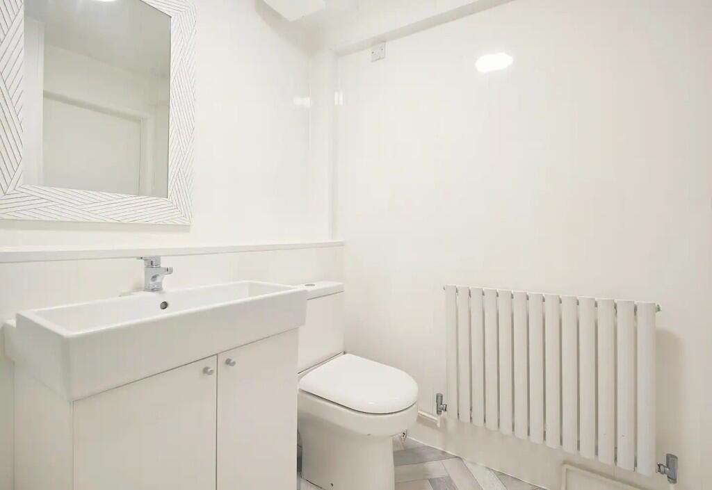 d20219ae-4504-4d1...