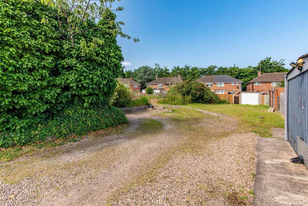 186 ruddingtonlane-low-10.jpg