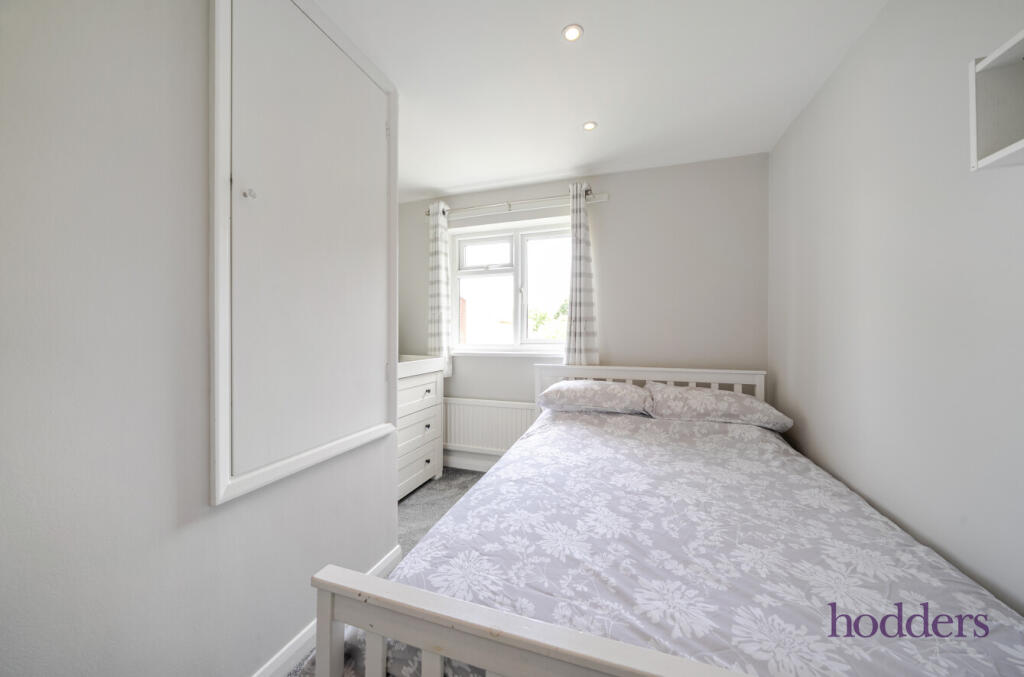 8b3929ae-4507-476...