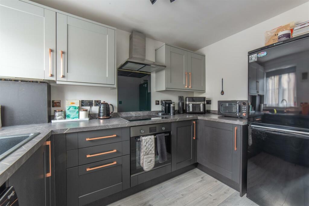 26 Grayson Way New-13.jpg