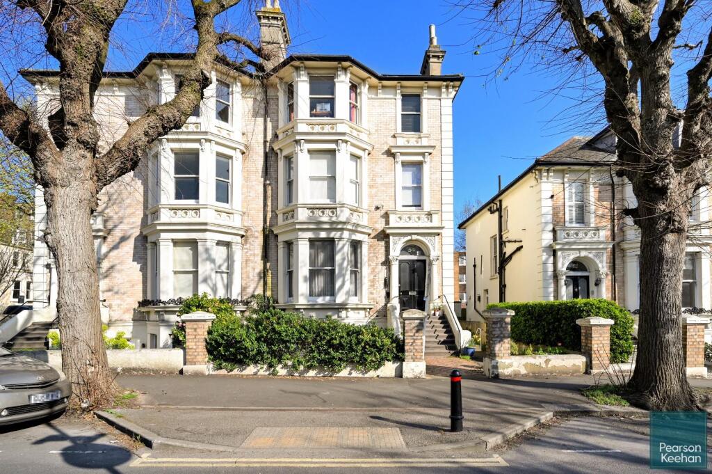 flt-d-54-denmark-terrace (1).jpeg