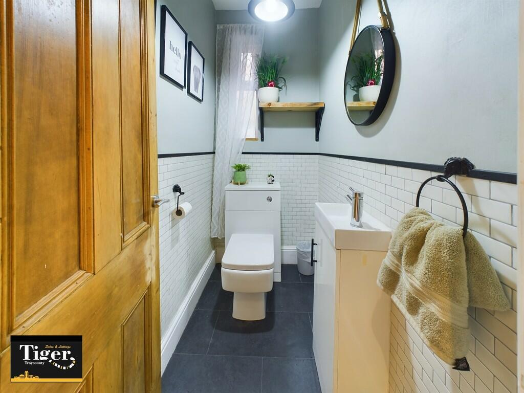 CAM02176G0-PR0176...