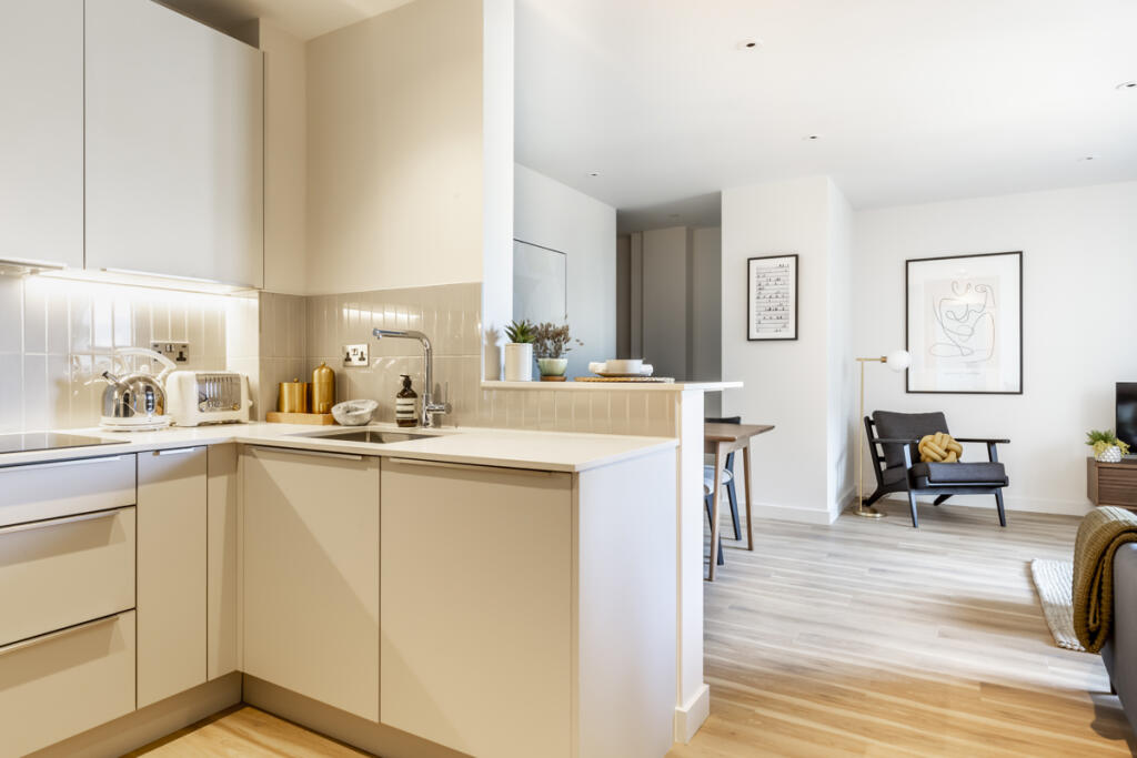 Ten Degrees, Croydon