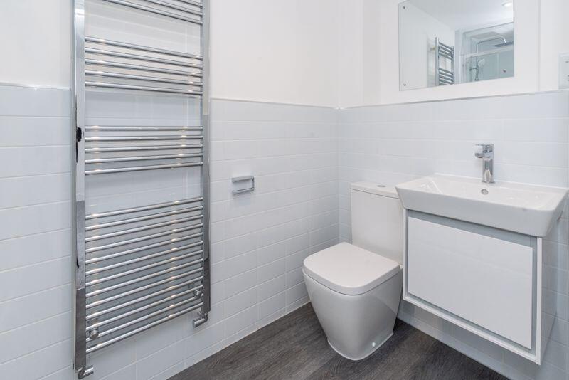 BEDROOM 1 EN-SUITE