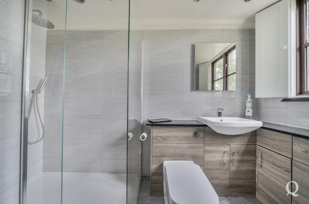 d5c5e3e4-af0a-4d7...