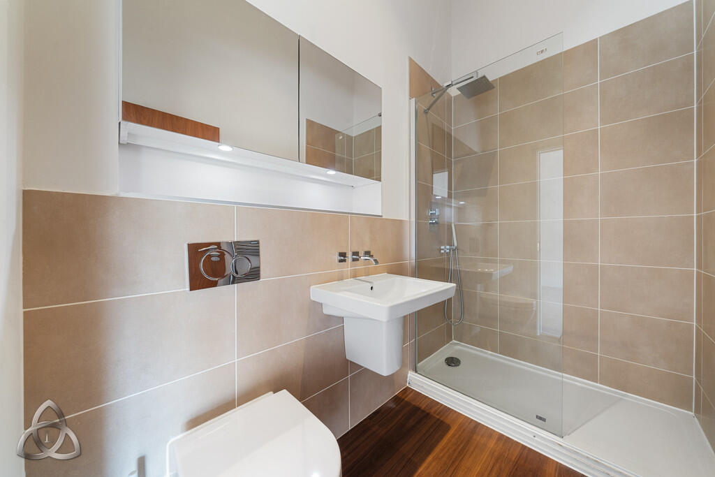 Flat 13, 2 Havann...