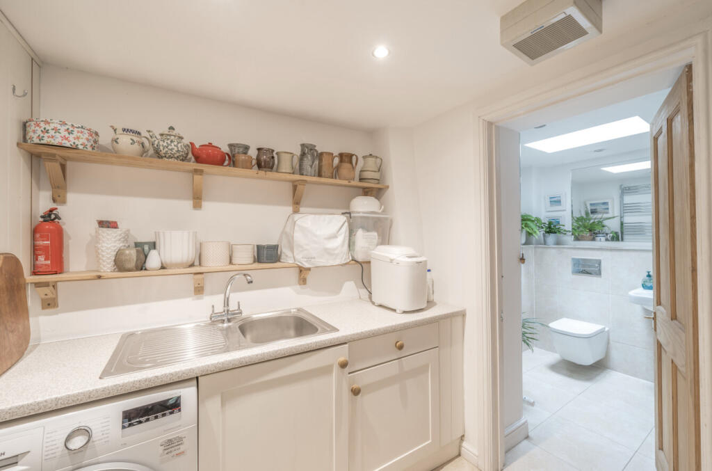 1346329-8-68b716b...