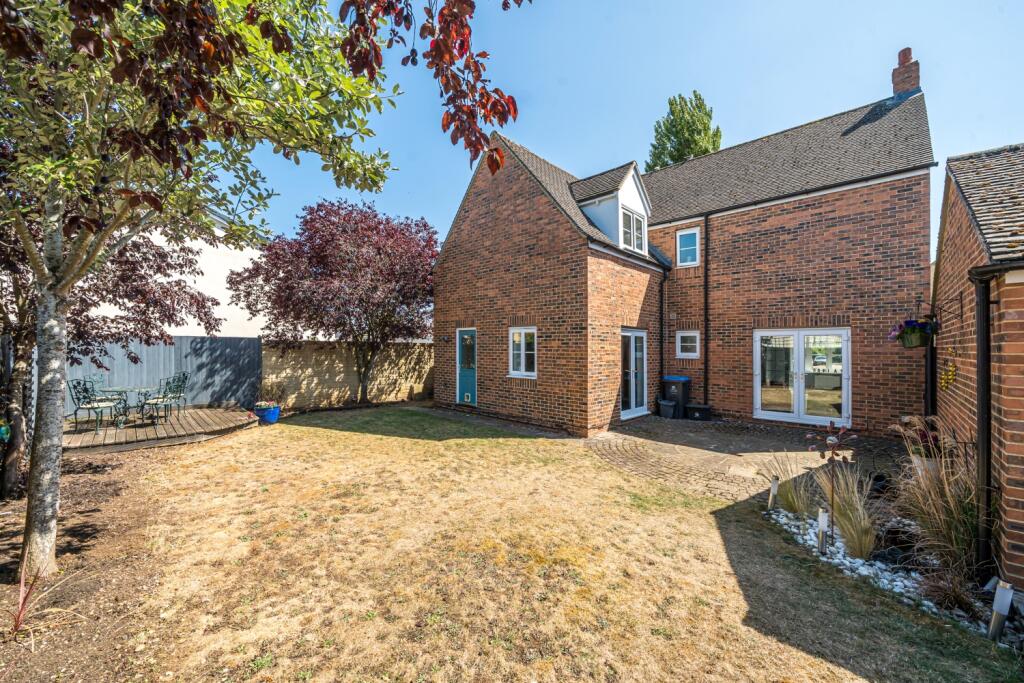 1334165-4-6895fc518bf8e