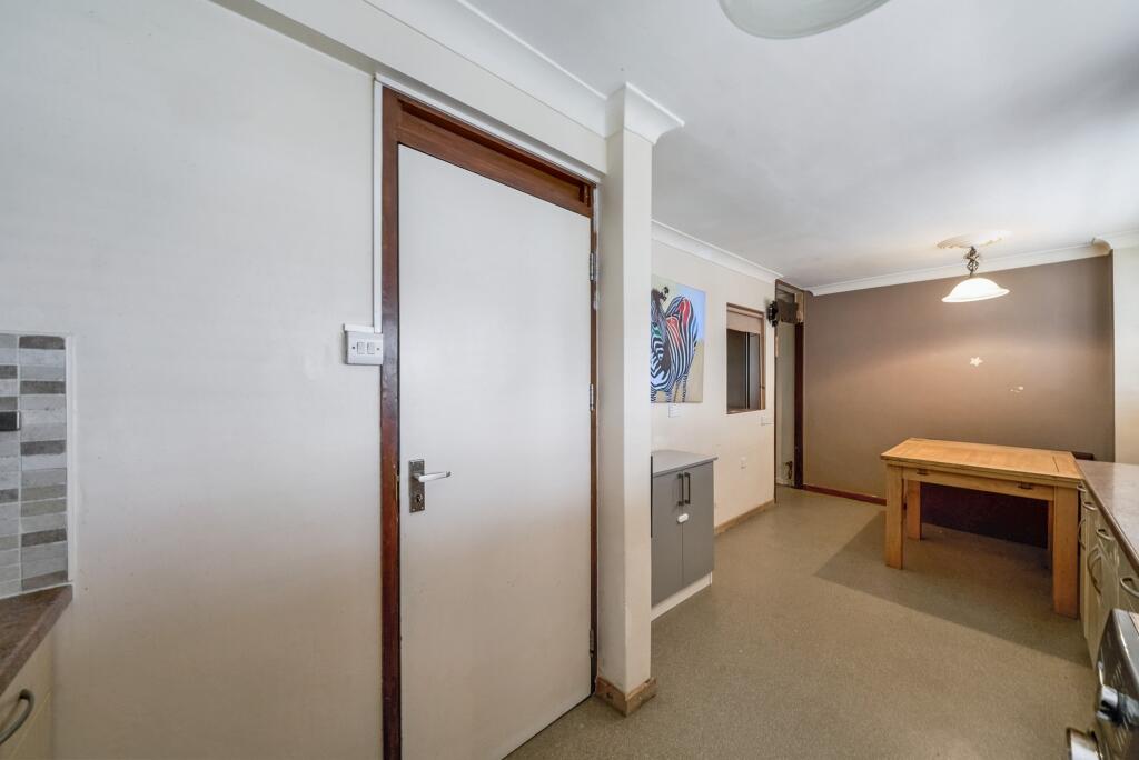 52 Longcroft Rise, Loughton, Essex, IG10 3ND