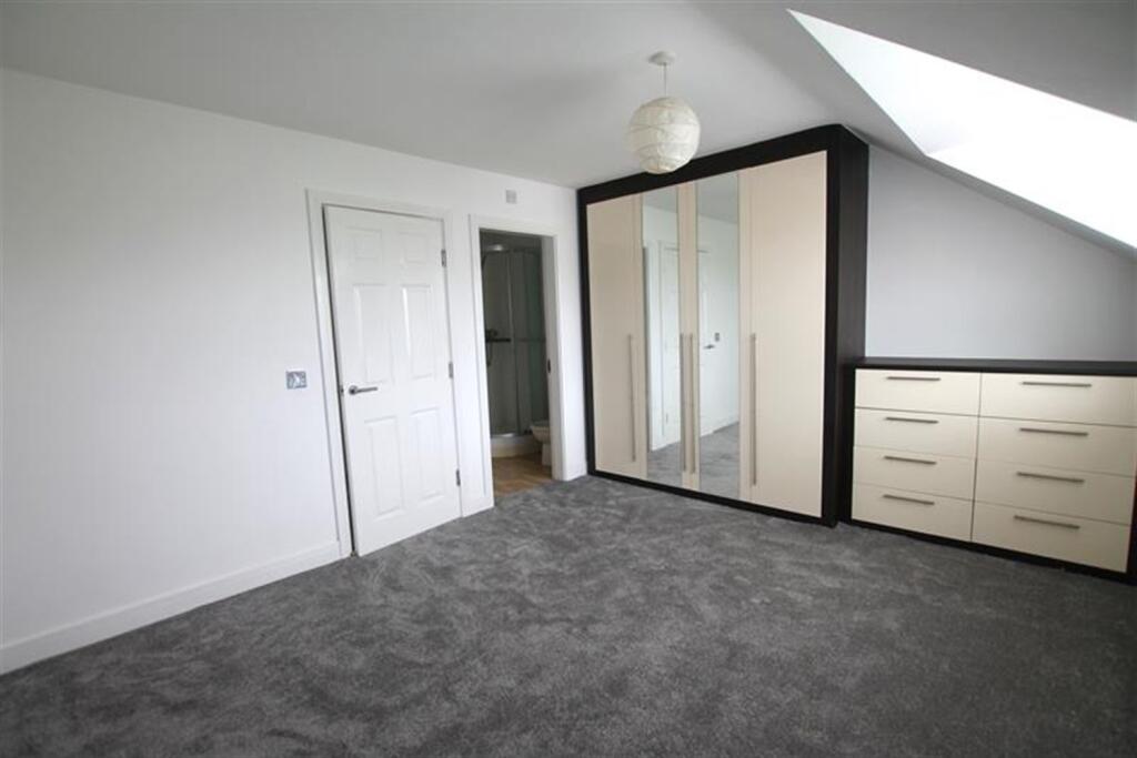 Bedroom with En Suit