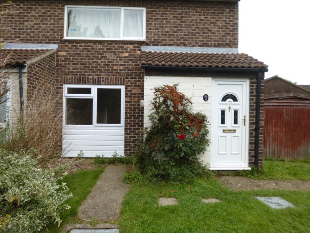 Grenadier Walk, Hardwick, Cambridge