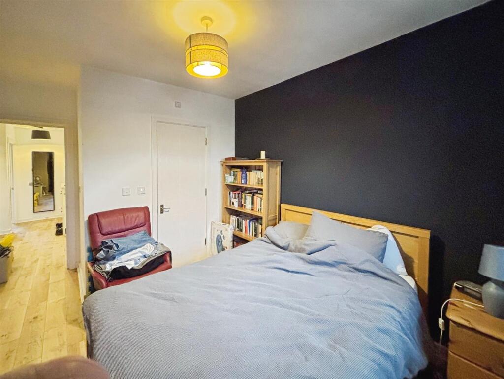 154094bc-Photo 2011-14-25 2C 2012 2014 2052.jpg