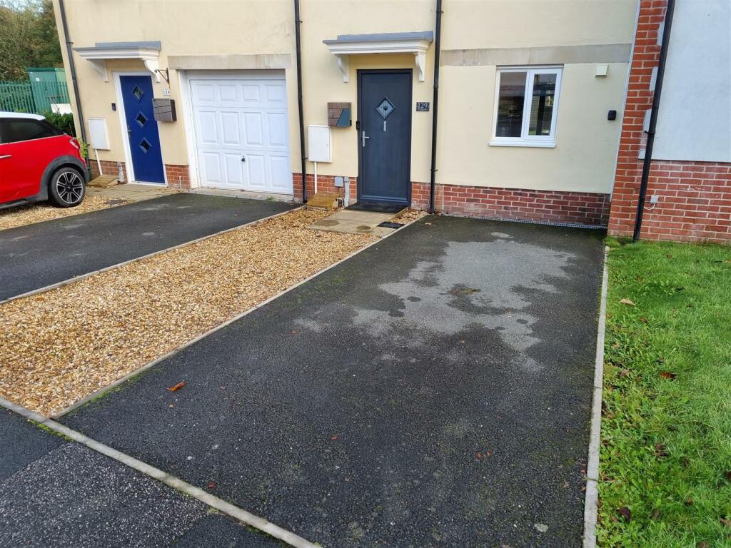 Driveway.jpg